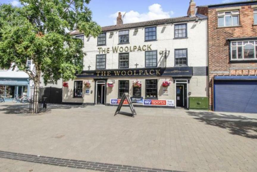 Woolpack Hotel Бриг Екстериор снимка