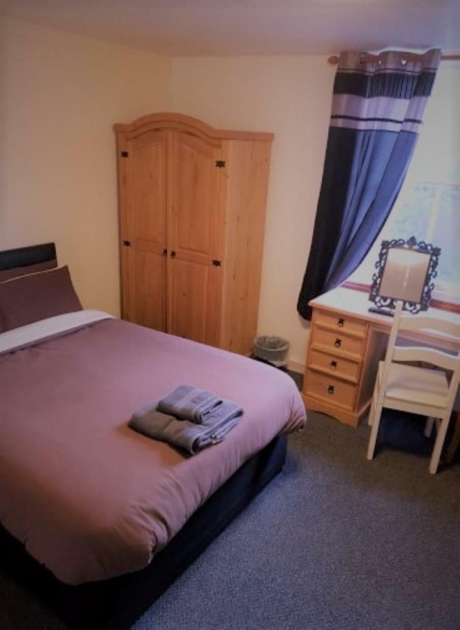 Woolpack Hotel Бриг Екстериор снимка